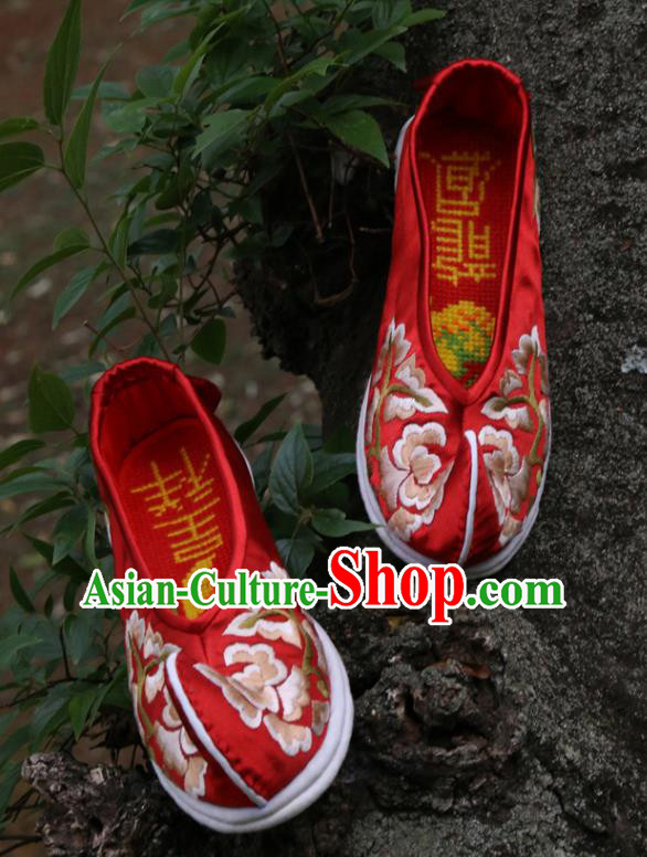 Chinese Traditional Wedding Shoes National Bride Shoes Embroidered Red Satin Shoes