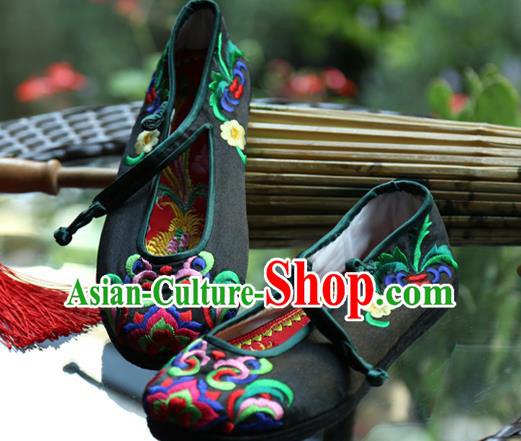 Chinese National Woman Shoes Handmade Embroidered Shoes Traditional Black Satin Shoes