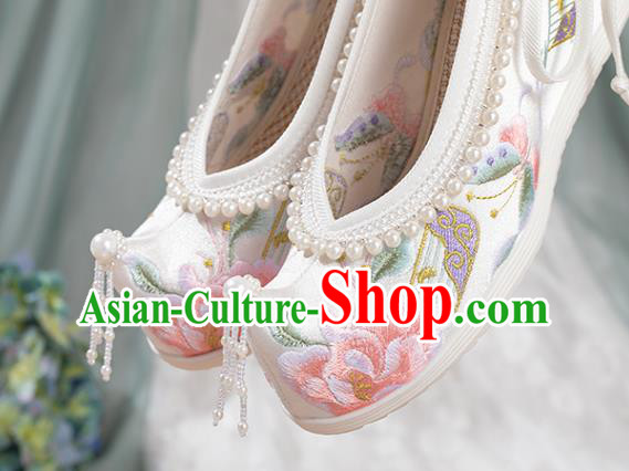 Chinese Traditional Pearls Tassel Shoes Classical Wedge Heel Shoes National White Embroidered Shoes