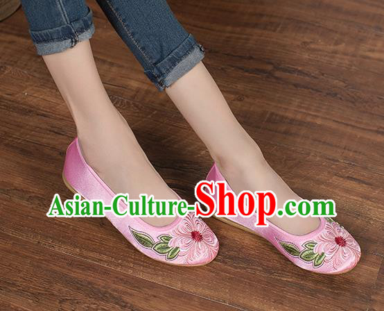 Chinese National Pink Satin Shoes Traditional Embroidered Shoes Classical Dance Shoes