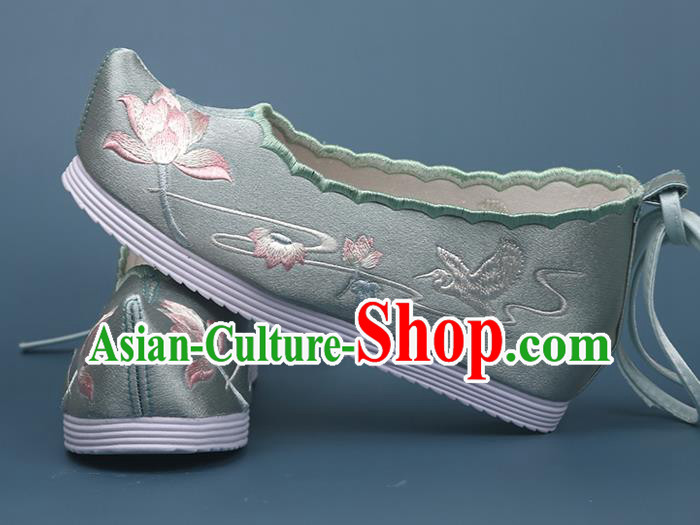 Chinese Traditional Classical Dance Shoes Green Satin Shoes National Embroidery Lotus Shoes
