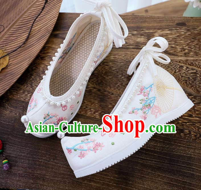 Chinese National Wedge Heel Shoes Embroidery White Cloth Shoes Traditional Woman Shoes