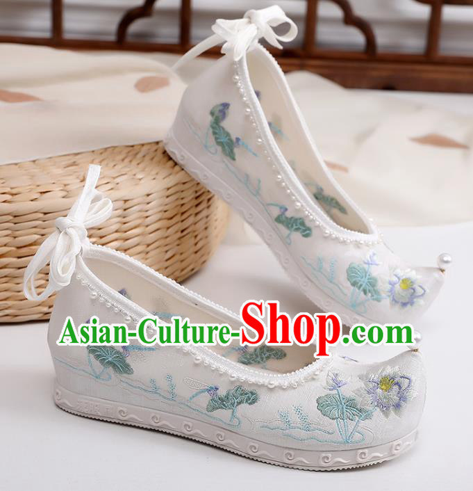 Chinese National Dance Shoes Classical Embroidery Lotus Shoes Traditional Woman Cloth Shoes