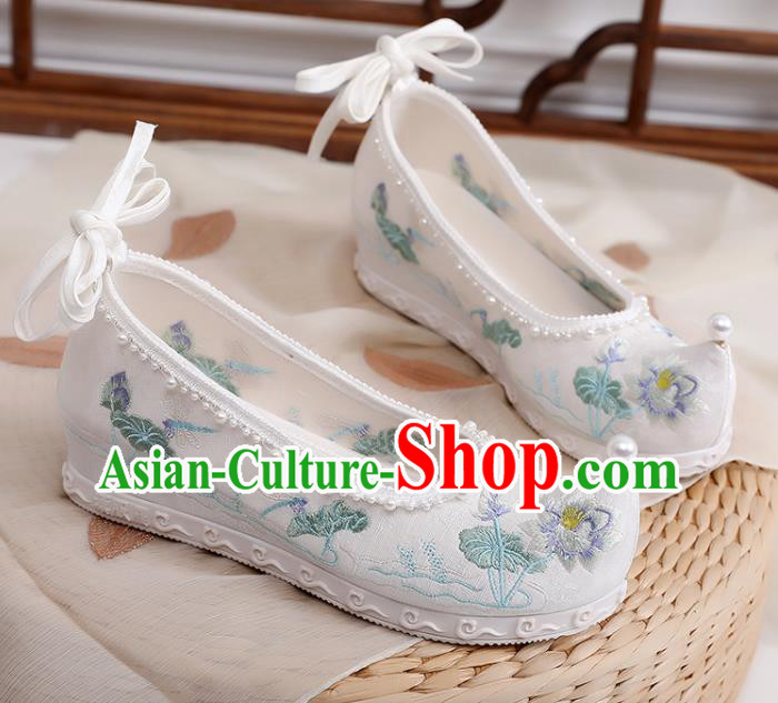 Chinese National Dance Shoes Classical Embroidery Lotus Shoes Traditional Woman Cloth Shoes