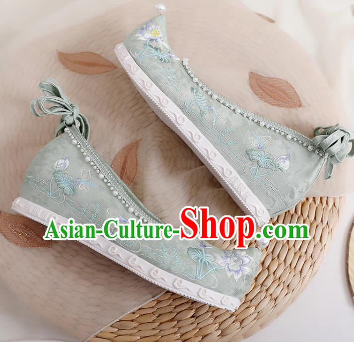 Chinese Embroidery Lotus Shoes Traditional Woman Green Cloth Shoes Classical Dance Shoes