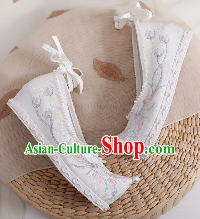 Chinese Traditional White Cloth Shoes Classical Pearls Shoes National Embroidery Phoenix Peony Shoes