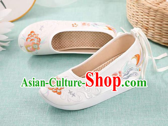 Chinese Traditional Beijing White Cloth Shoes Embroidery Peony Shoes National Woman Footwear