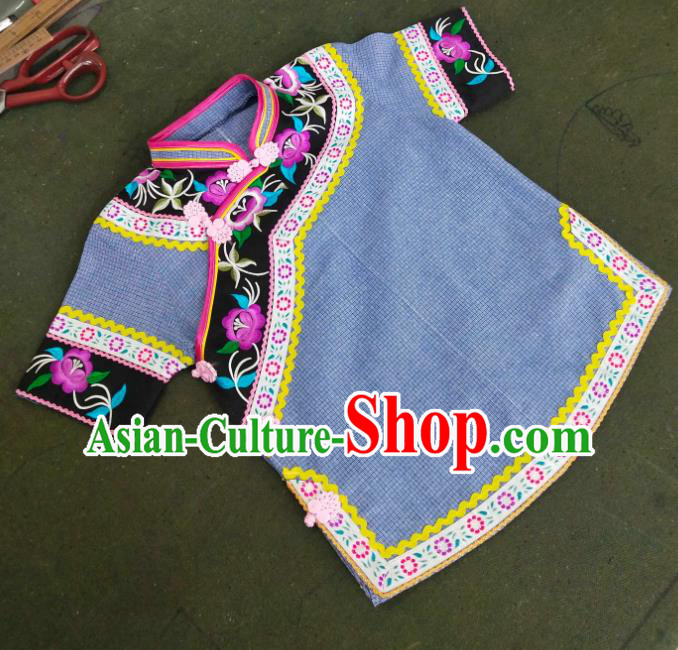 China Traditional Puyi Ethnic Children Dance Clothing Bouyei Nationality Girl Outfits Blouse and Skirt