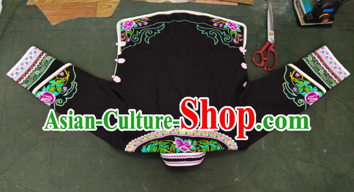 Chinese Guizhou Ethnic Clothing Bouyei Nationality Blouse Woman Embroidered Black Top Garment
