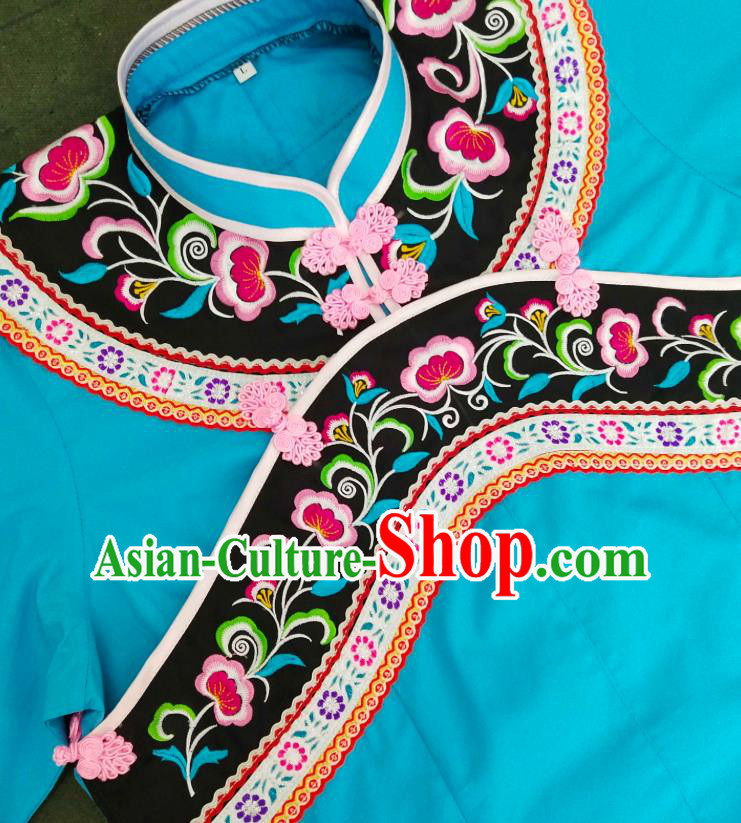 Chinese Guizhou Ethnic Performance Clothing Bouyei Nationality Woman Blouse Embroidered Blue Top Garment