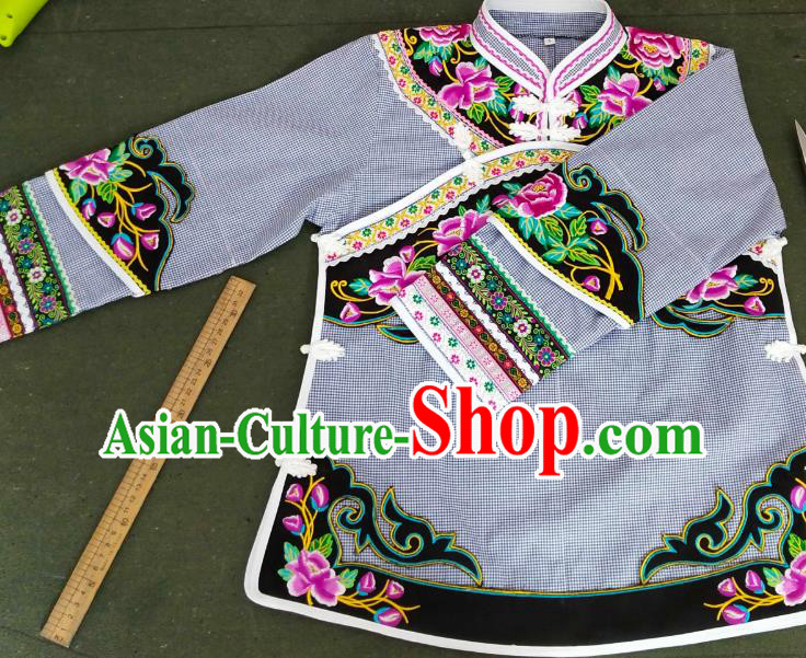 Chinese Bouyei Nationality Female Top Garment Guizhou Ethnic Embroidered Grey Blouse