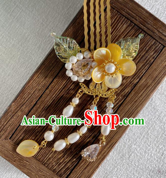 Chinese Ancient Palace Lady Tassel Hairpin Traditional Ming Dynasty Yellow Shell Plum Hair Comb