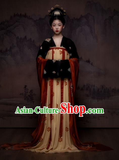 China Traditional Tang Dynasty Imperial Madame Historical Clothing Ancient Court Beauty Hanfu Dress Garments and Headdress