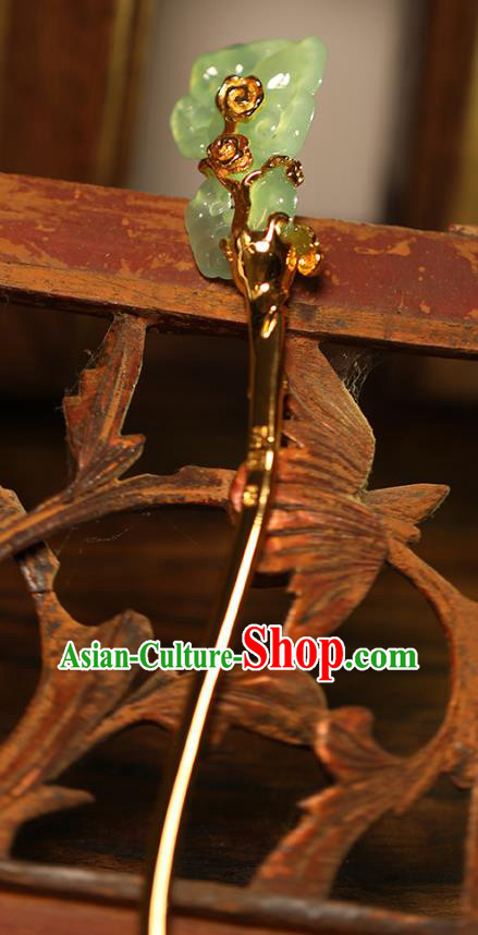 China Handmade Jadeite Cloud Hairpin Traditional Cheongsam Headwear Ancient Palace Lady Golden Hair Stick