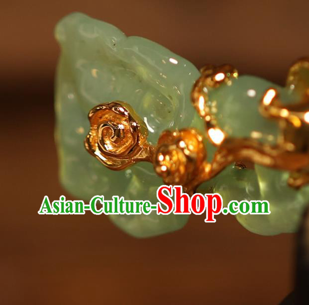 China Handmade Jadeite Cloud Hairpin Traditional Cheongsam Headwear Ancient Palace Lady Golden Hair Stick