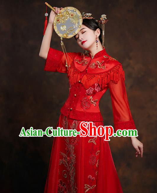 China Traditional Embroidered Wedding Costumes Classical Bride Red Blouse and Skirt