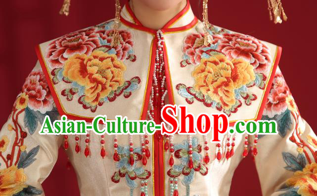 China Classical Embroidered Phoenix Peony Wedding Dress Traditional Bride Xiuhe Suit Costumes