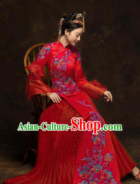China Classical Bride Drilling Costumes Traditional Embroidery Toast Dress Wedding Red Xiuhe Suits