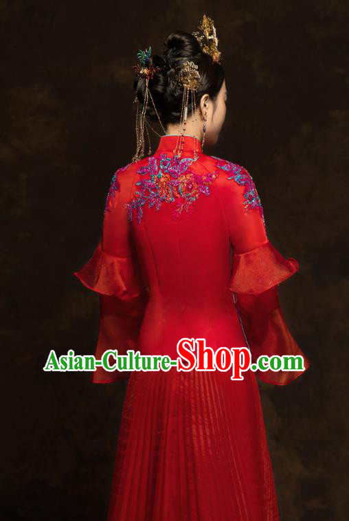 China Classical Bride Drilling Costumes Traditional Embroidery Toast Dress Wedding Red Xiuhe Suits