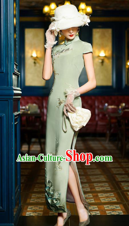 China Classical Embroidered Green Silk Cheongsam Traditional Minguo Shanghai Young Concubine Qipao Dress