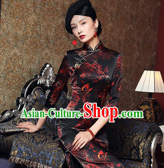 China Traditional Minguo Young Woman Black Silk Qipao Dress Classical Shanghai Cheongsam