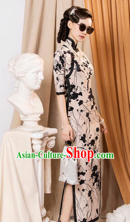 China Classical Apricot Silk Cheongsam Traditional Minguo Old Shanghai Slant Opening Qipao Dress