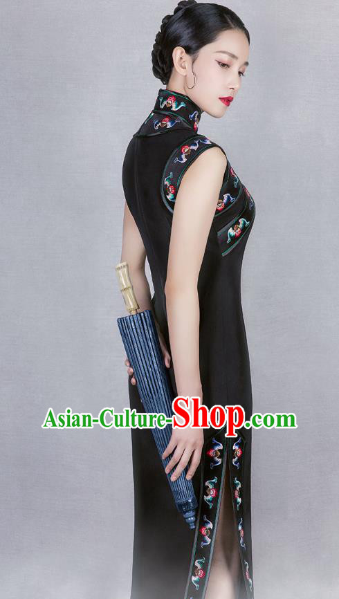China Classical Stand Collar Black Silk Cheongsam Traditional Minguo Embroidered Sleeveless Qipao Dress