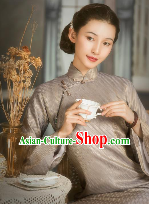 China Classical Wide Sleeve Cheongsam Traditional Minguo Shanghai Woman Light Brown Silk Qipao Dress