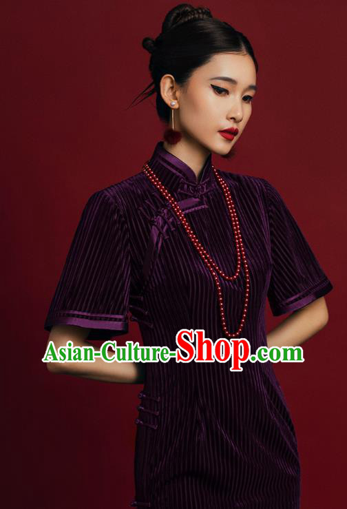 China Classical Young Lady Purple Velvet Cheongsam Traditional Minguo Shanghai Beauty Qipao Dress