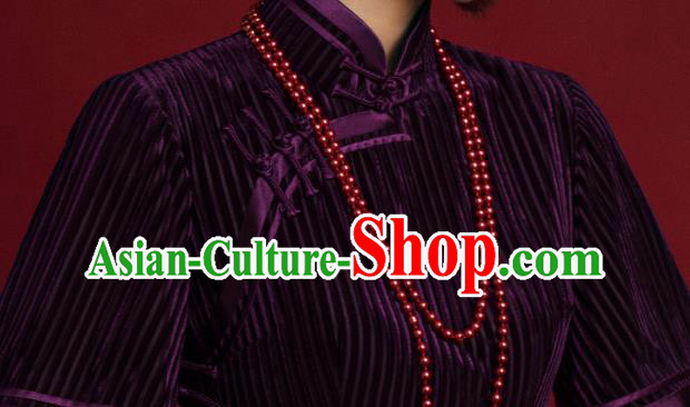 China Classical Young Lady Purple Velvet Cheongsam Traditional Minguo Shanghai Beauty Qipao Dress