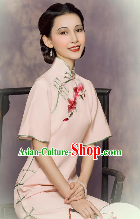 China Classical Shanghai Woman Cheongsam Traditional Minguo Embroidered Mangnolia Pink Silk Qipao Dress