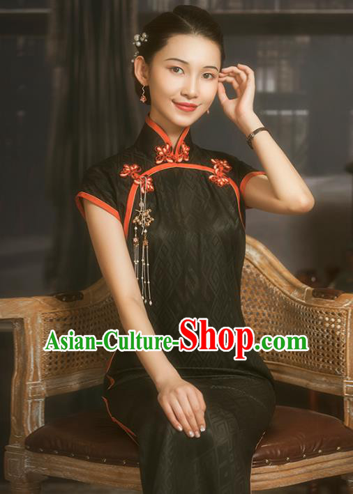 China Classical Stand Collar Cheongsam Traditional Minguo Shanghai Woman Black Silk Qipao Dress