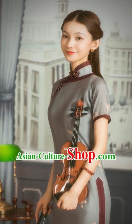 China Classical Old Shanghai Cheongsam Traditional Minguo Young Lady Grey Silk Qipao Dress