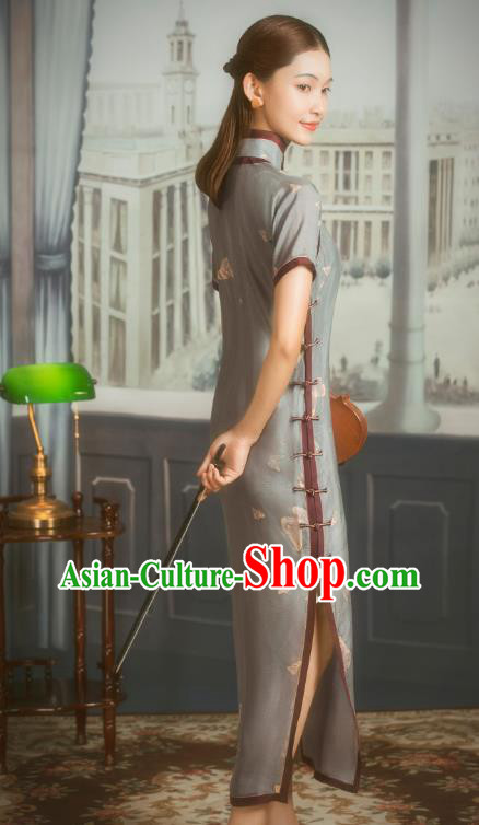 China Classical Old Shanghai Cheongsam Traditional Minguo Young Lady Grey Silk Qipao Dress