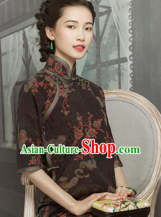 Republic of China Young Woman Deep Brown Silk Cheongsam Traditional Minguo Beijing Qipao Dress