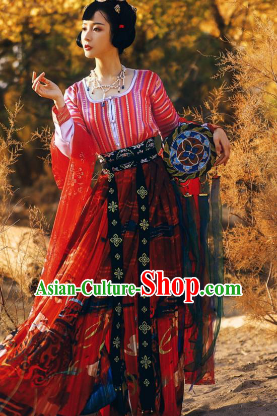 China Traditional Tang Dynasty Palace Lady Historical Clothing Ancient Young Woman Hanfu Dress