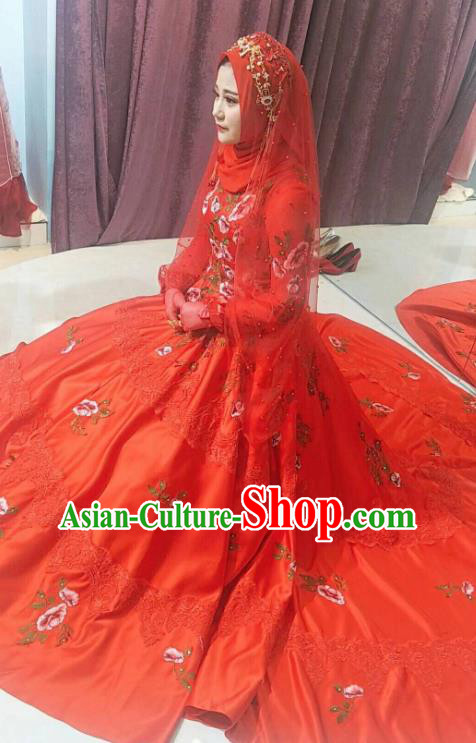 Chinese Traditional Wedding Garment Costumes Hui Ethnic Bride Clothing Classical Embroidered Red Trailing Dress and Headdress