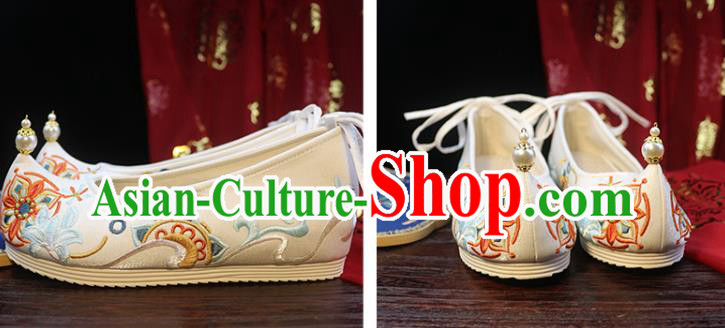 Chinese Traditional Hanfu Shoes Ancient Princess Shoes Ming Dynasty Embroidered Shoes White Cloth Shoes