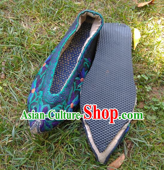 Chinese National Navy Cloth Shoes Traditional Folk Dance Shoes Yunnan Ethnic Embroidered Shoes