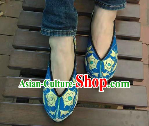 Chinese National Blue Cloth Shoes Traditional Dance Shoes Yunnan Ethnic Embroidered Shoes