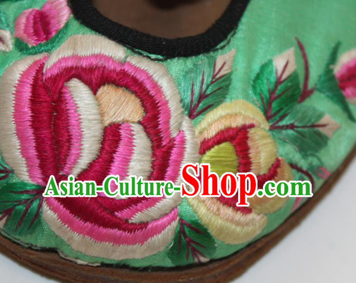 Chinese Traditional Embroidered Shoes Handmade National Woman Shoes Folk Dance Green Satin Shoes