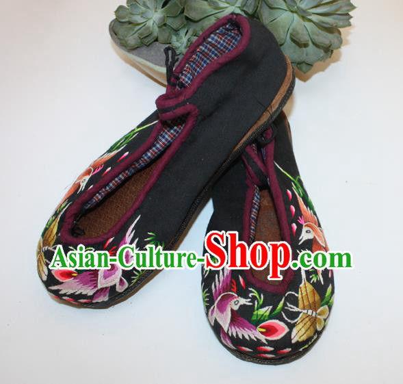 Chinese Folk Dance Black Satin Shoes Traditional Embroidered Shoes Handmade Bai Nationality Woman Shoes