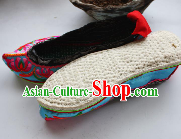 Chinese Traditional Ethnic Embroidered Shoes Handmade Yi Nationality Female Shoes Yunnan Blue Satin Shoes