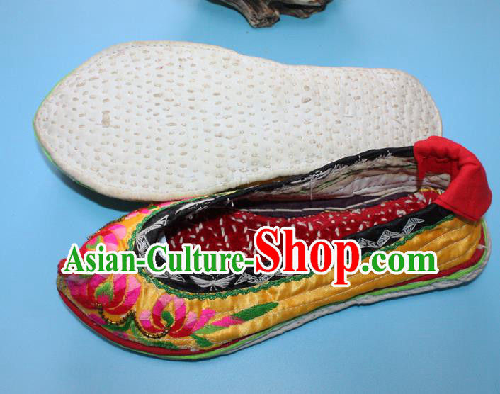 Chinese Handmade Yunnan Ethnic Yellow Satin Shoes Traditional Embroidered Shoes Yi Nationality Female Shoes