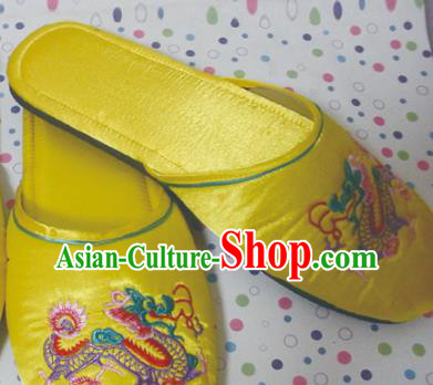 Chinese Handmade Yellow Satin Shoes Embroidery Dragon Slippers Wedding Shoes