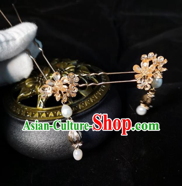 China Ming Dynasty Princess Golden Plum Blossom Hairpin Traditional Hanfu Tassel Hair Stick Ancient Court Lady Hair Accessories