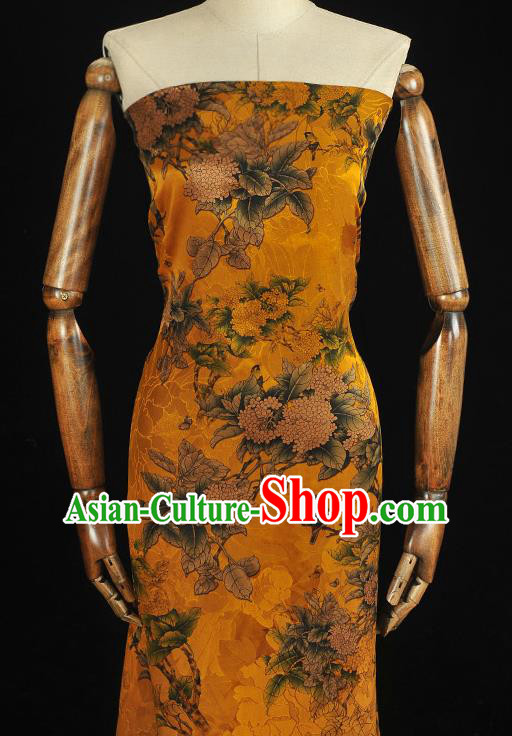 Top Chinese Classical Hydrangea Pattern Golden Gambiered Guangdong Gauze Traditional Jacquard Satin Cloth Cheongsam Silk Fabric