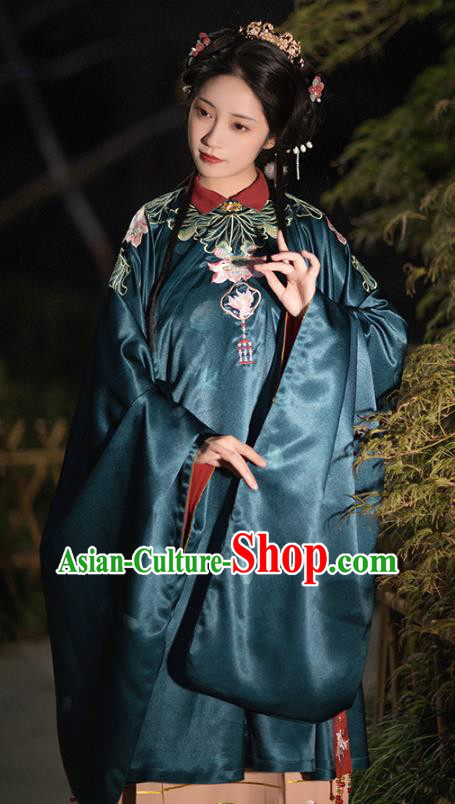 China Ancient Patrician Lady Hanfu Dress Garments Traditional Ming Dynasty Royal Princess Clothing