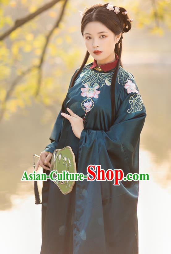 China Ancient Patrician Lady Hanfu Dress Garments Traditional Ming Dynasty Royal Princess Clothing