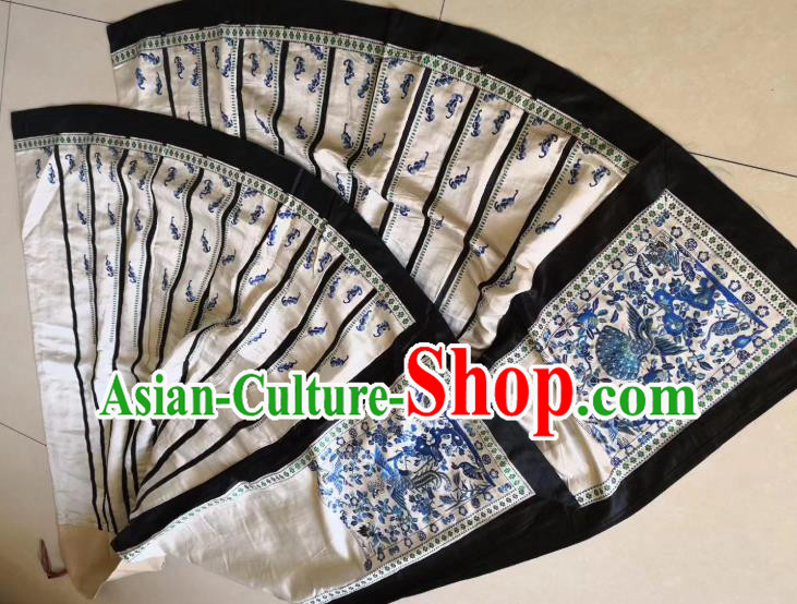 China Traditional White Silk Bust Skirt National Embroidered Clothing Qing Dynasty Pleated Skirt